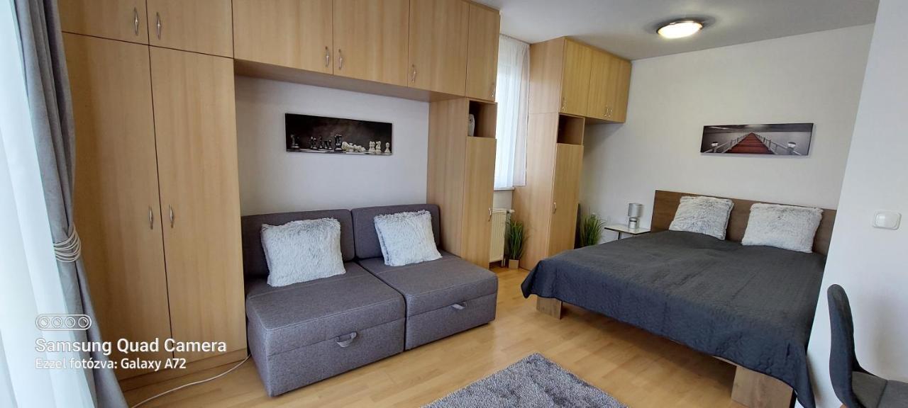 Apartamento Beszédes-lak, Aranypart Siófok Exterior foto